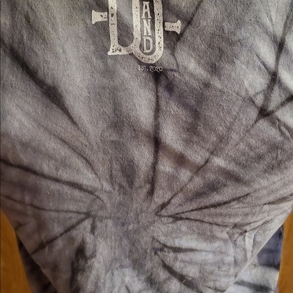 6’ FEET Hand And Cross Bones Tee - Shirt - Picture 10 of 12